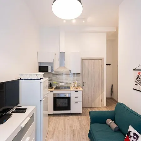 King Seventeen Homes Apartmán *