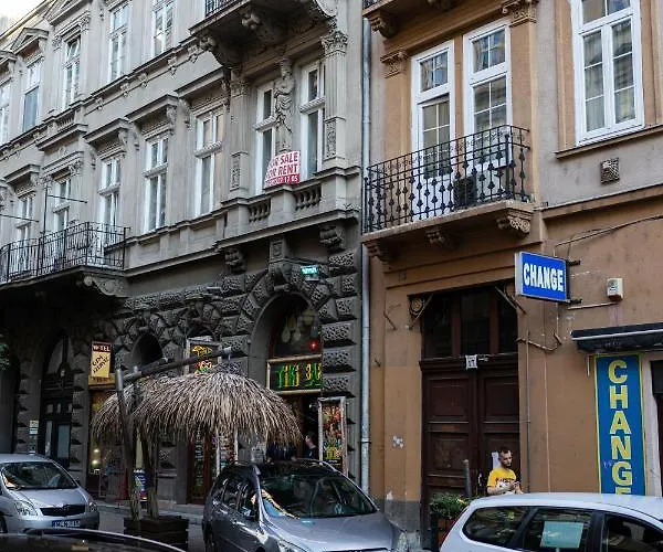 King Seventeen Homes Budapest