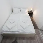 King Seventeen Homes Lägenhet Budapest