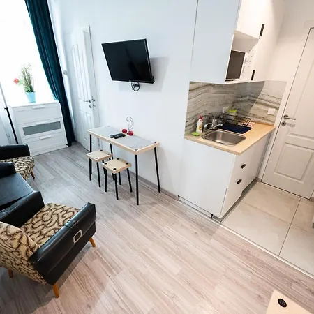 King Seventeen Homes * Budapeşte